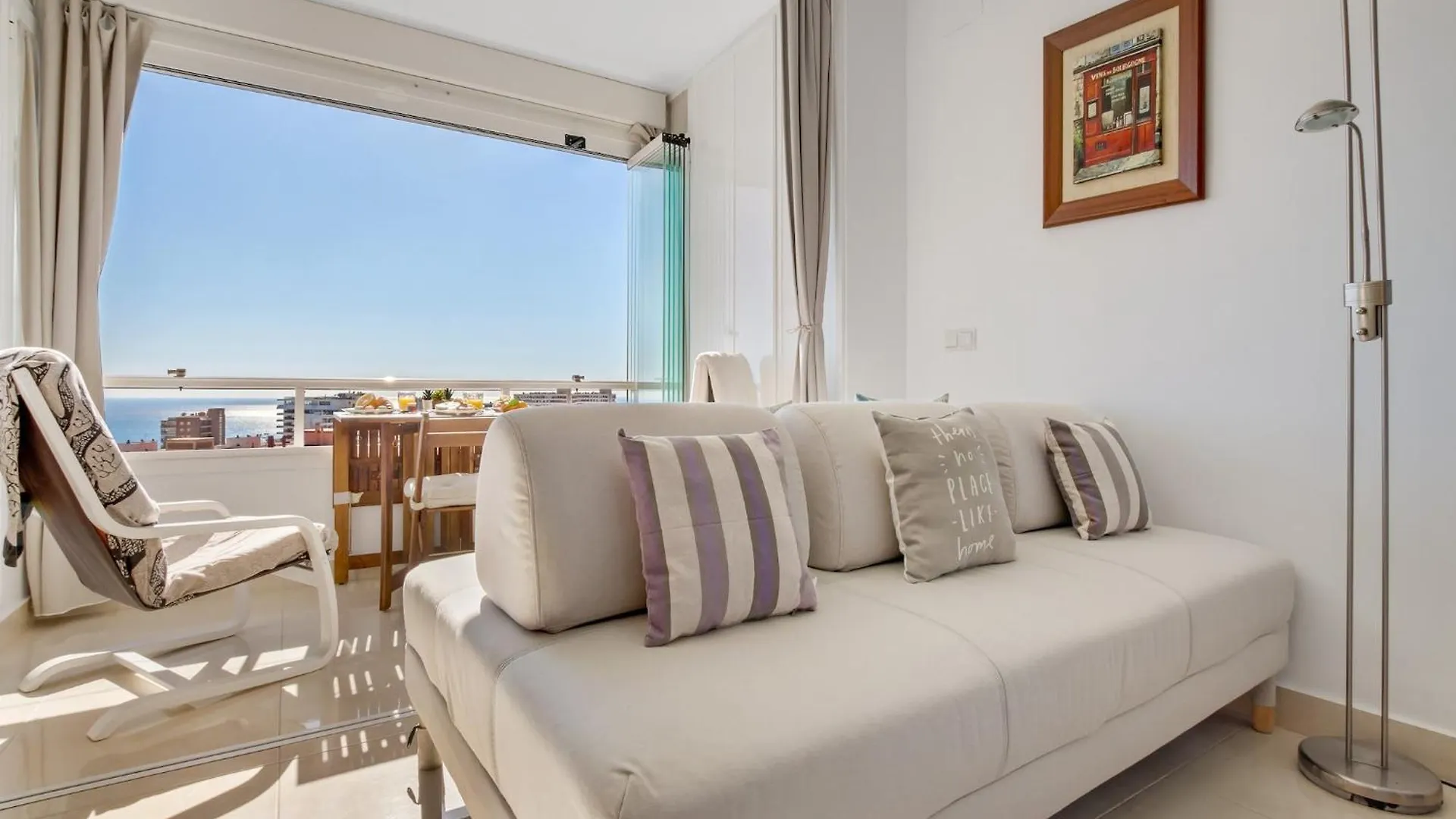 Amazing Apartment Close To Beaches location